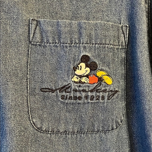Disney Vintage Button Down Denim Shirt with Mickey Mouse Embroidery 90s 00s - Picture 2 of 4